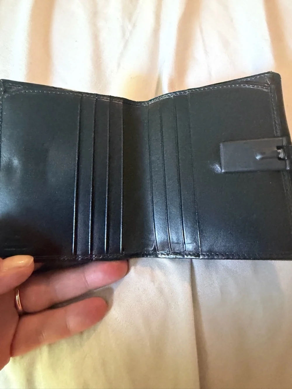 Gucci Black Leather Wallet - Picture 2 of 3